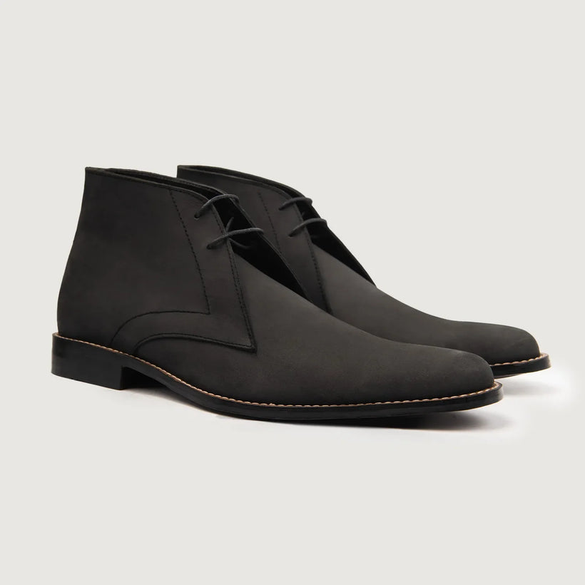 Corry Chukka ブラック Nubuck Leather Boots メンズ