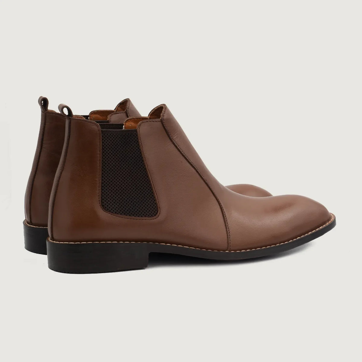 Clarkson Chelsea ブラウン レザーブーツ メンズ For Men - 補強ヒールカウンターと高精度2本針ステッチのディテール