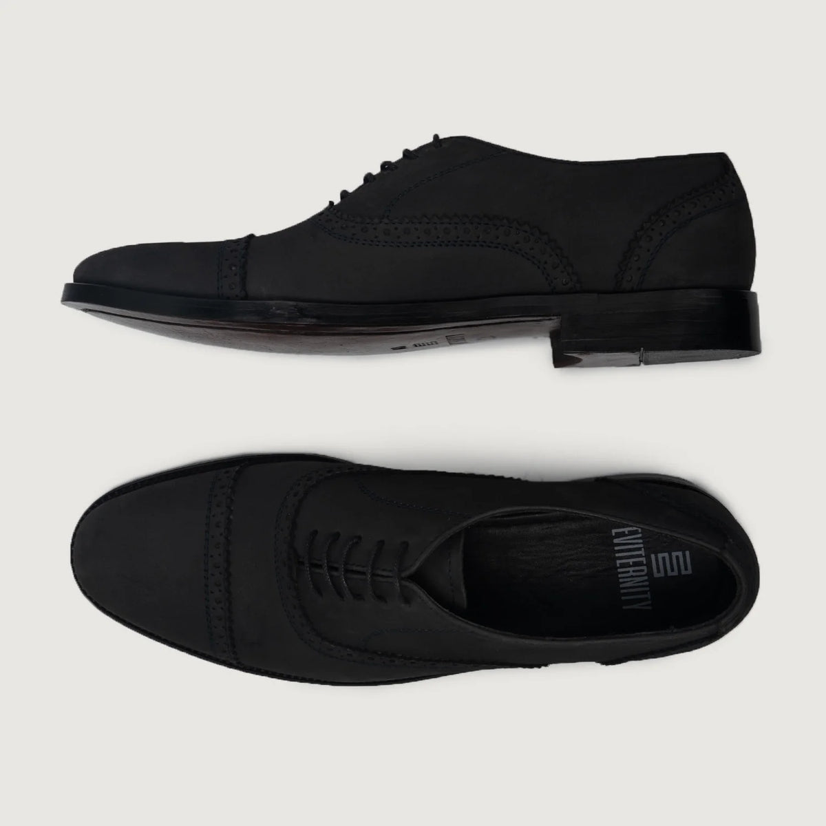 グレーson Brogues Oxford ブラック Nubuck レザーシューズ メンズ For Men - 補強ヒールカウンターと高精度2本針ステッチのディテール