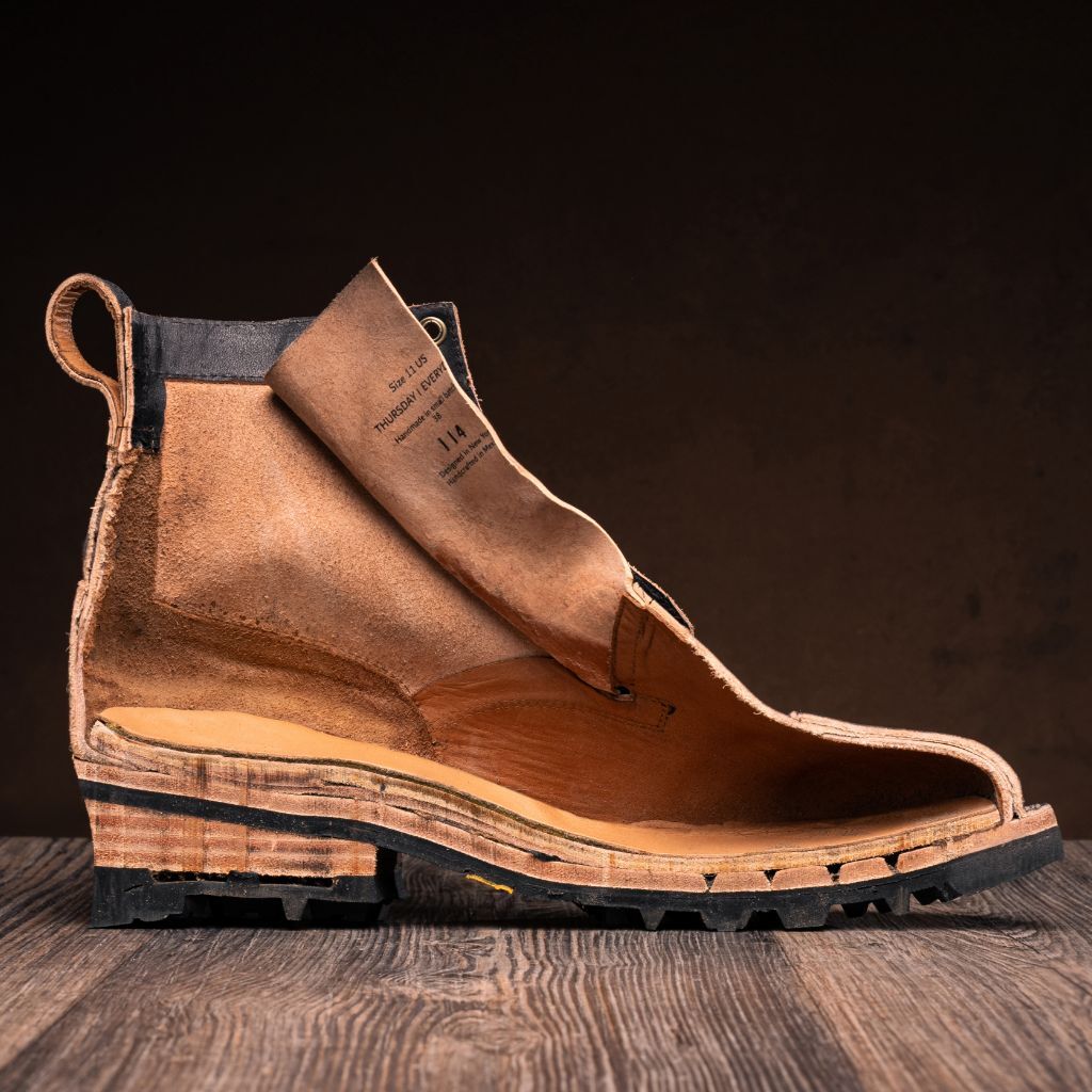 High-Traction Rubber Outsole & Lug Tread Pattern on Challenger セサミダブルショット レザーブーツ メンズ