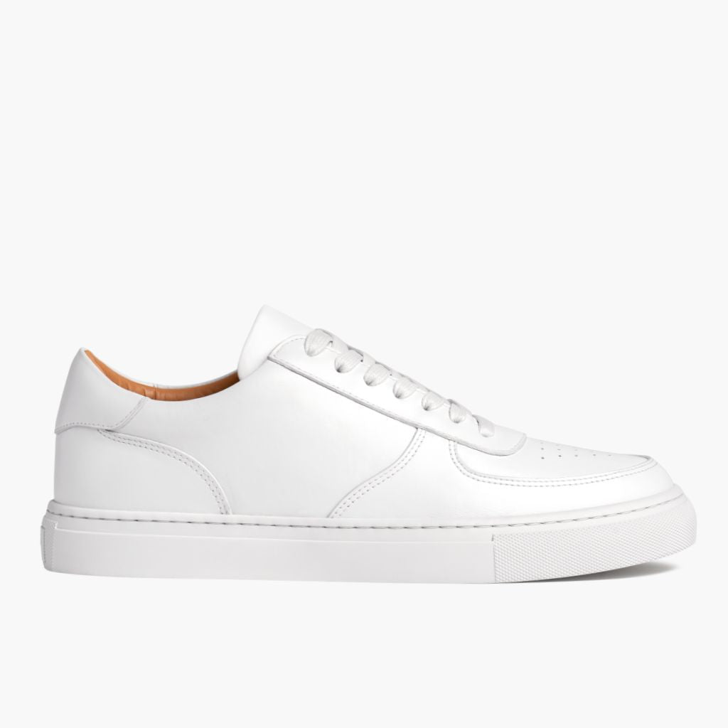 White Full-Grain leather Sneakers - グッドイヤーウェルト製法とつま先トウボックスのディテール