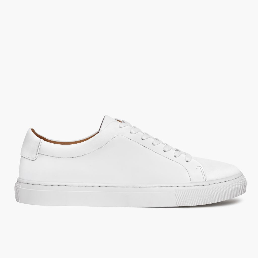 White Full-Grain leather Sneakers - グッドイヤーウェルト製法とつま先トウボックスのディテール