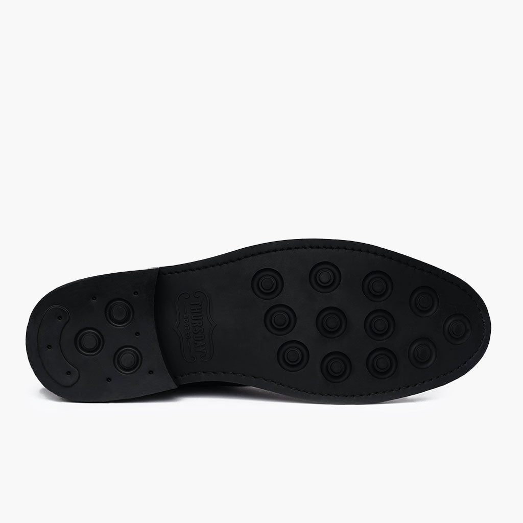 High-Traction Rubber Outsole & Lug Tread Pattern on Cadet モカ レザーブーツ メンズ