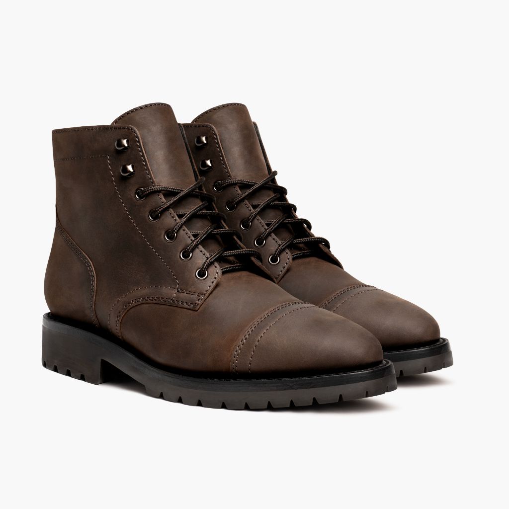 Captain StormKing® タバコブラウン レザーブーツ メンズ in Classic Full-Grain Leather - 側面ビュー | 公式オンライン通販