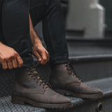 Authentic Full-Grain Leather Grain Depth & Pull-Up Patina Texture Detail