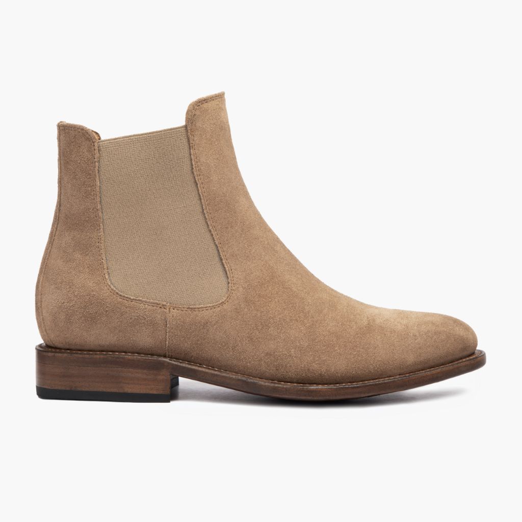 Classic Full-Grain leather Boots - グッドイヤーウェルト製法とつま先トウボックスのディテール