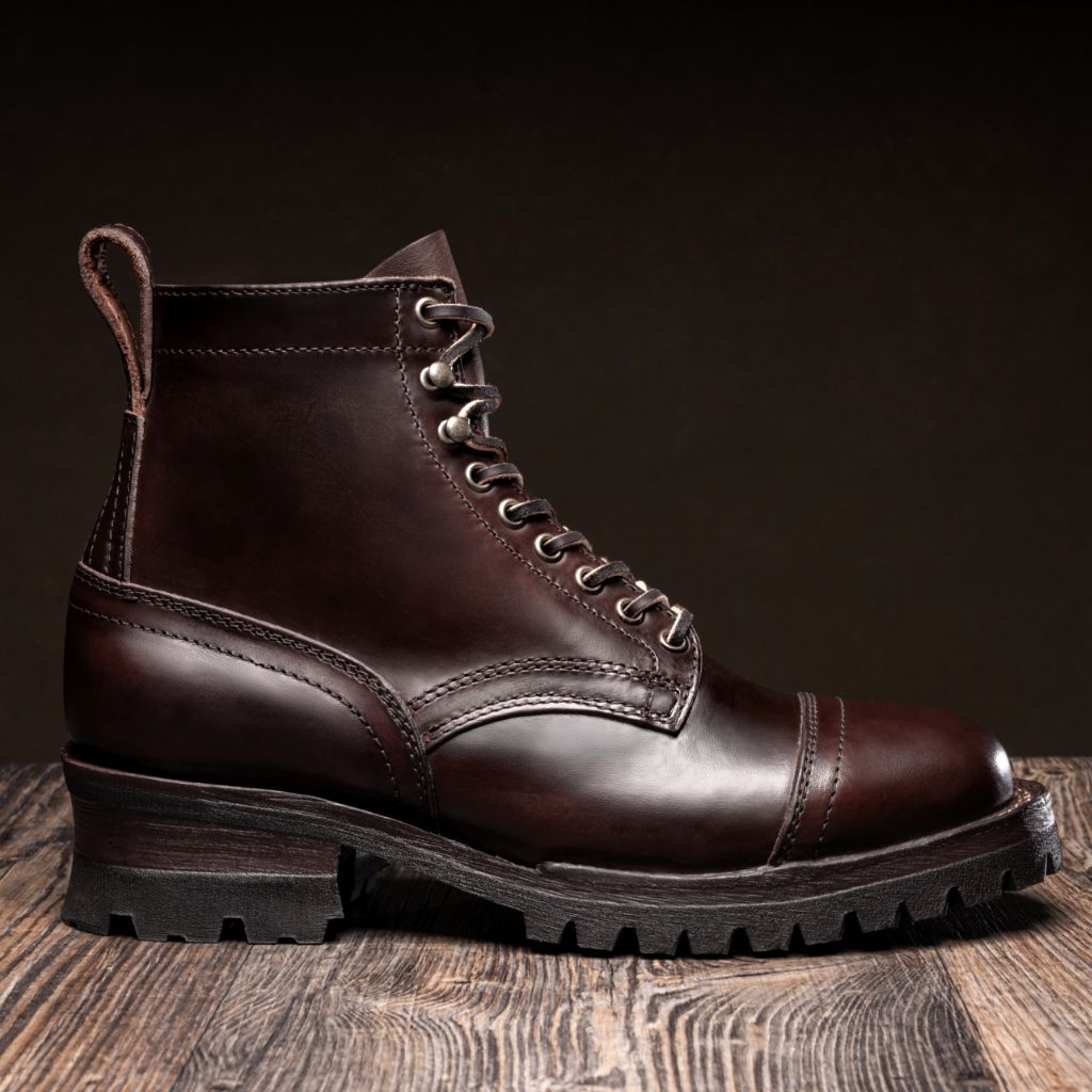 Brown Full-Grain leather Boots - グッドイヤーウェルト製法とつま先トウボックスのディテール