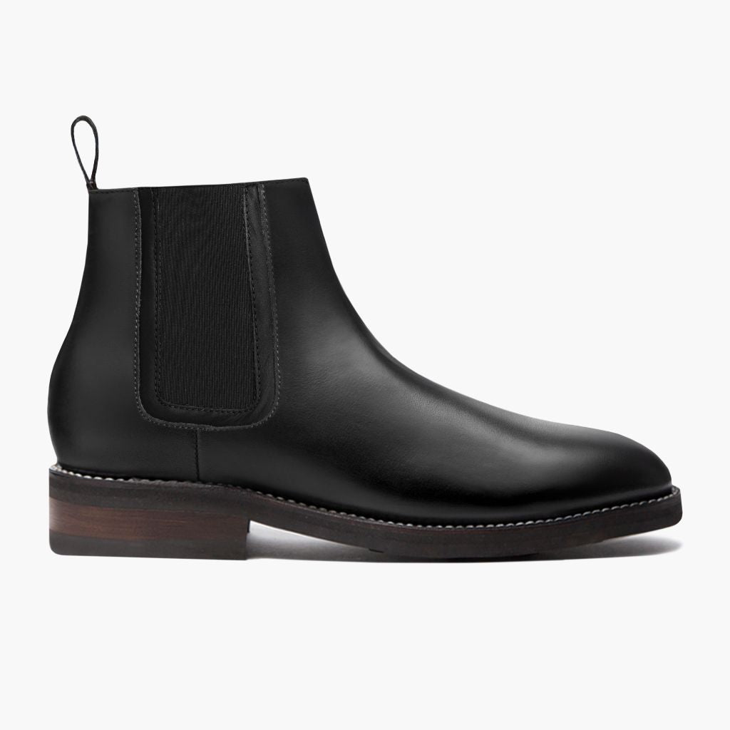 Black Full-Grain leather Boots - グッドイヤーウェルト製法とつま先トウボックスのディテール