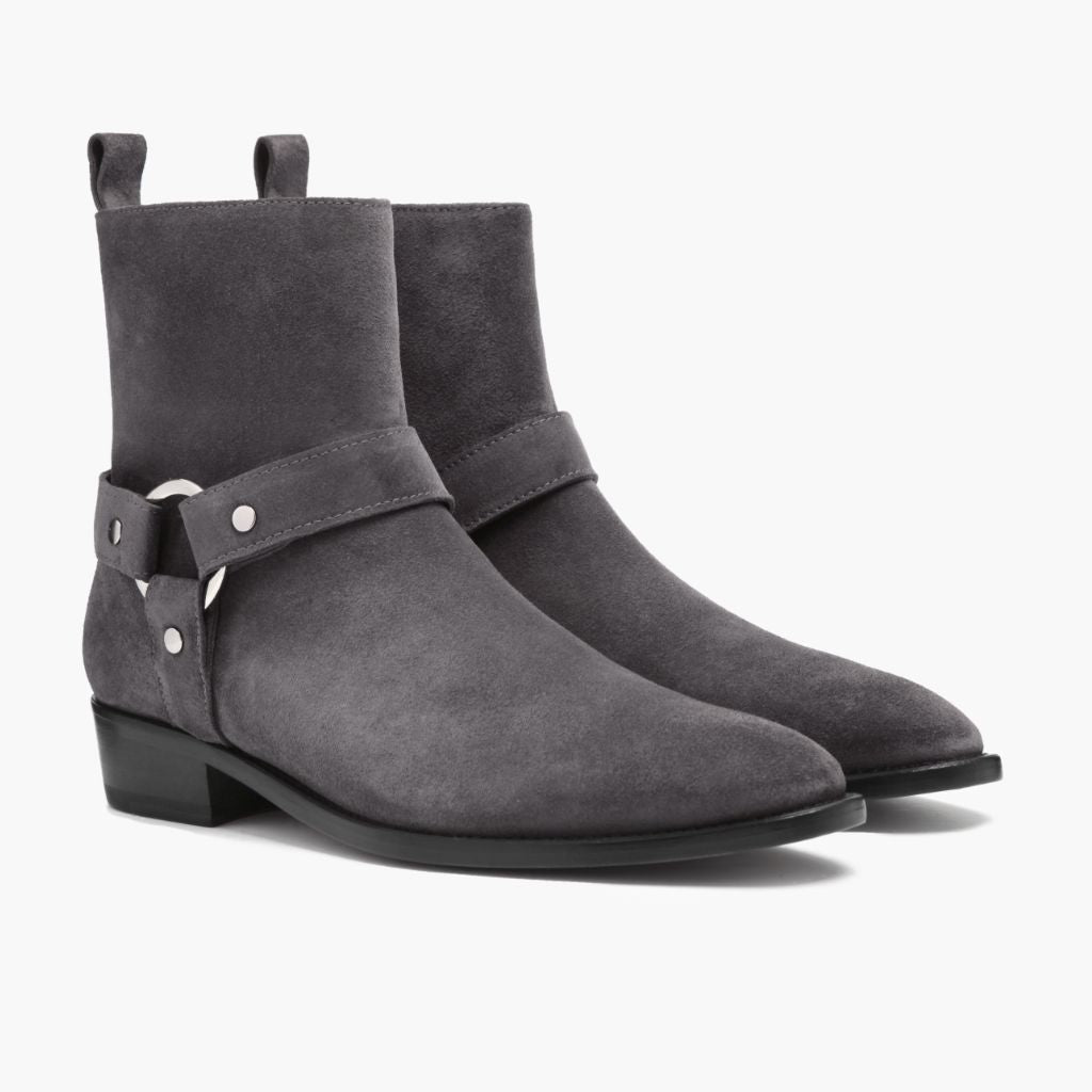 Harness グレー Suede レザーブーツ メンズ in Grey Goatskin Suede - 側面ビュー | 公式オンライン通販