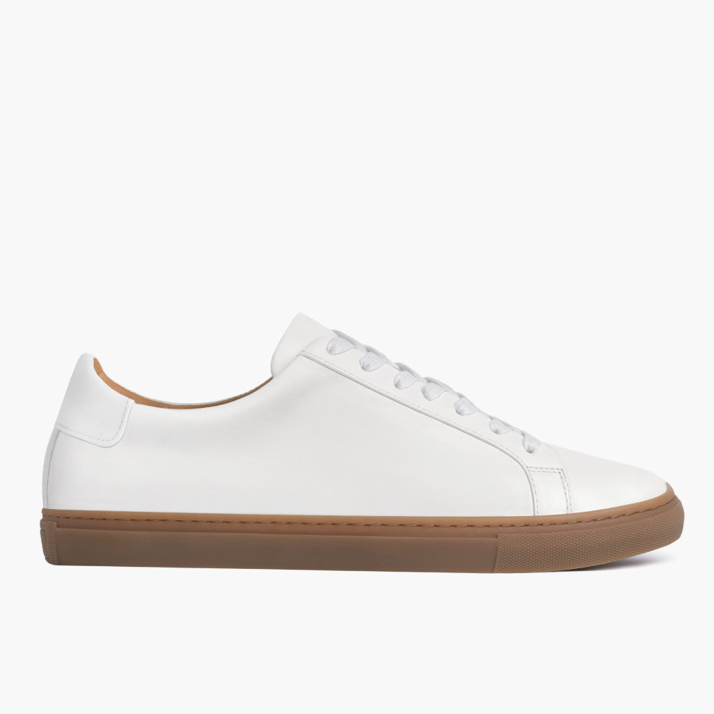 White Full-Grain leather Sneakers - グッドイヤーウェルト製法とつま先トウボックスのディテール