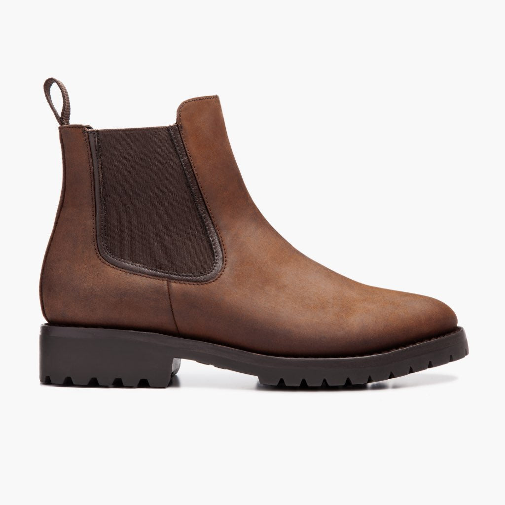 Classic Full-Grain leather Boots - グッドイヤーウェルト製法とつま先トウボックスのディテール