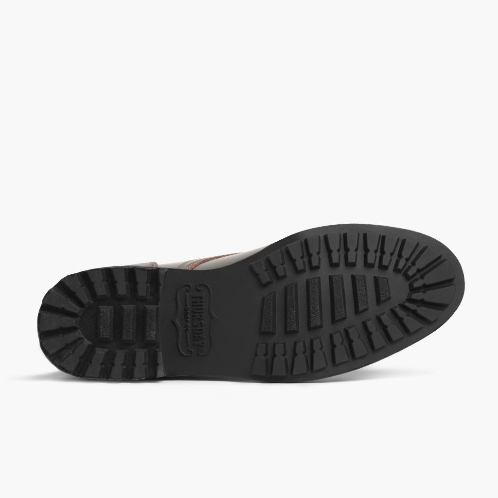 High-Traction Rubber Outsole & Lug Tread Pattern on Logger Waxed Cacao レザーブーツ メンズ