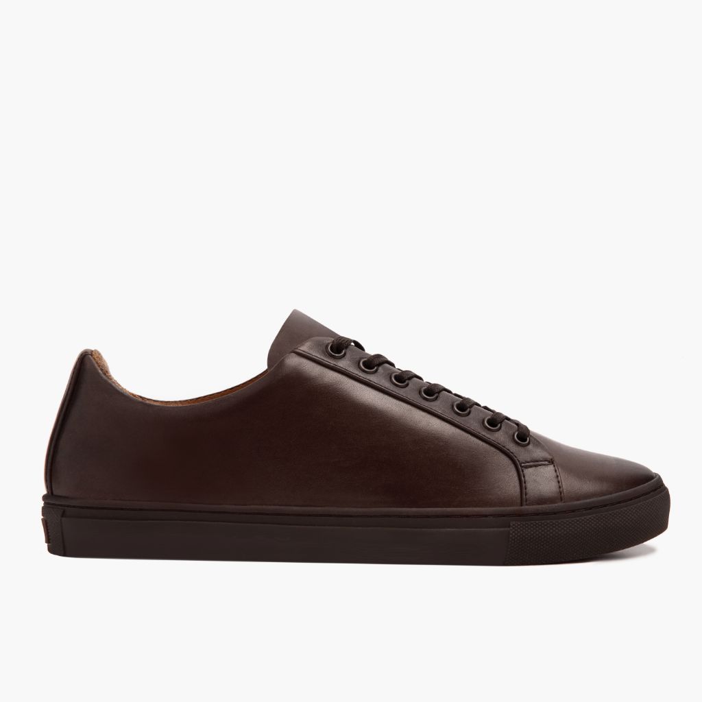 Classic Full-Grain leather Sneakers - グッドイヤーウェルト製法とつま先トウボックスのディテール