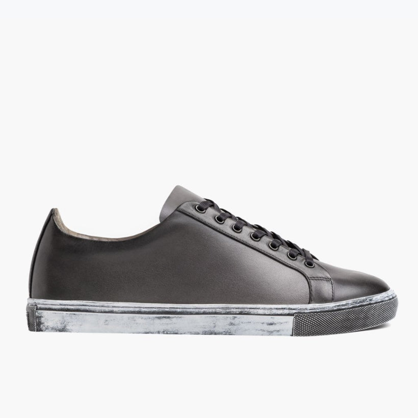 Premier Low Top Distressed Grey Leather Sneakers メンズ