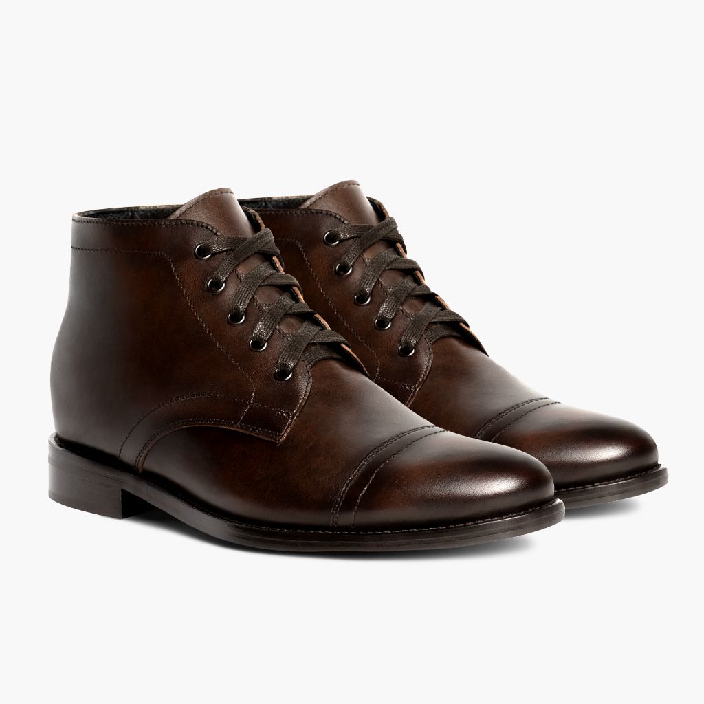 Cadet リッチマホガニー レザーブーツ メンズ in Classic Full-Grain Leather - 側面ビュー | 公式オンライン通販