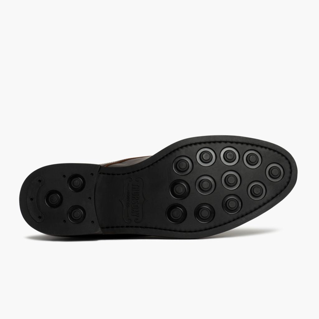 High-Traction Rubber Outsole & Lug Tread Pattern on Cadet リッチマホガニー レザーブーツ メンズ
