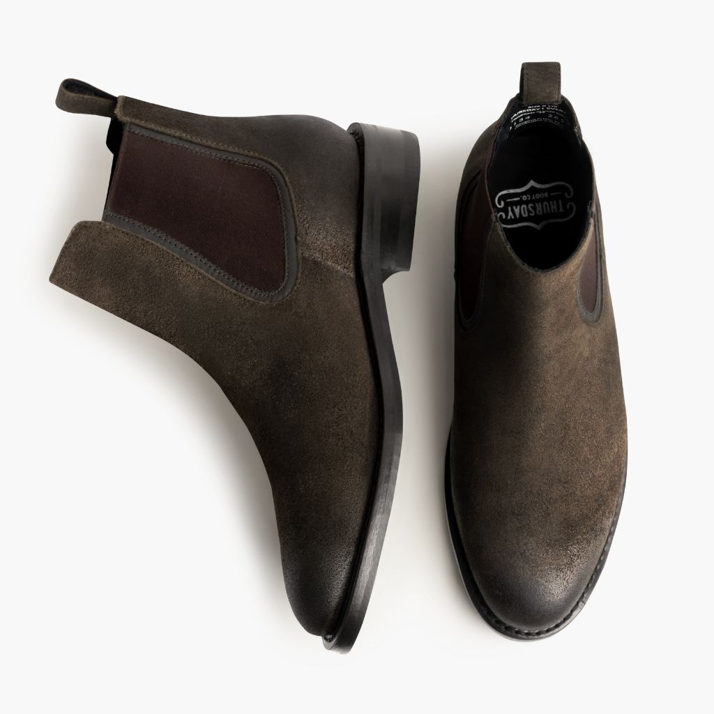 Duke ダークオリーブ Suede レザーブーツ メンズ - 補強ヒールカウンターと高精度2本針ステッチのディテール
