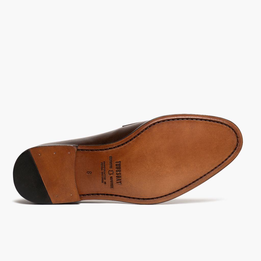 High-Traction Rubber Outsole & Lug Tread Pattern on Lincoln リッチマホガニー レザースニーカー メンズ