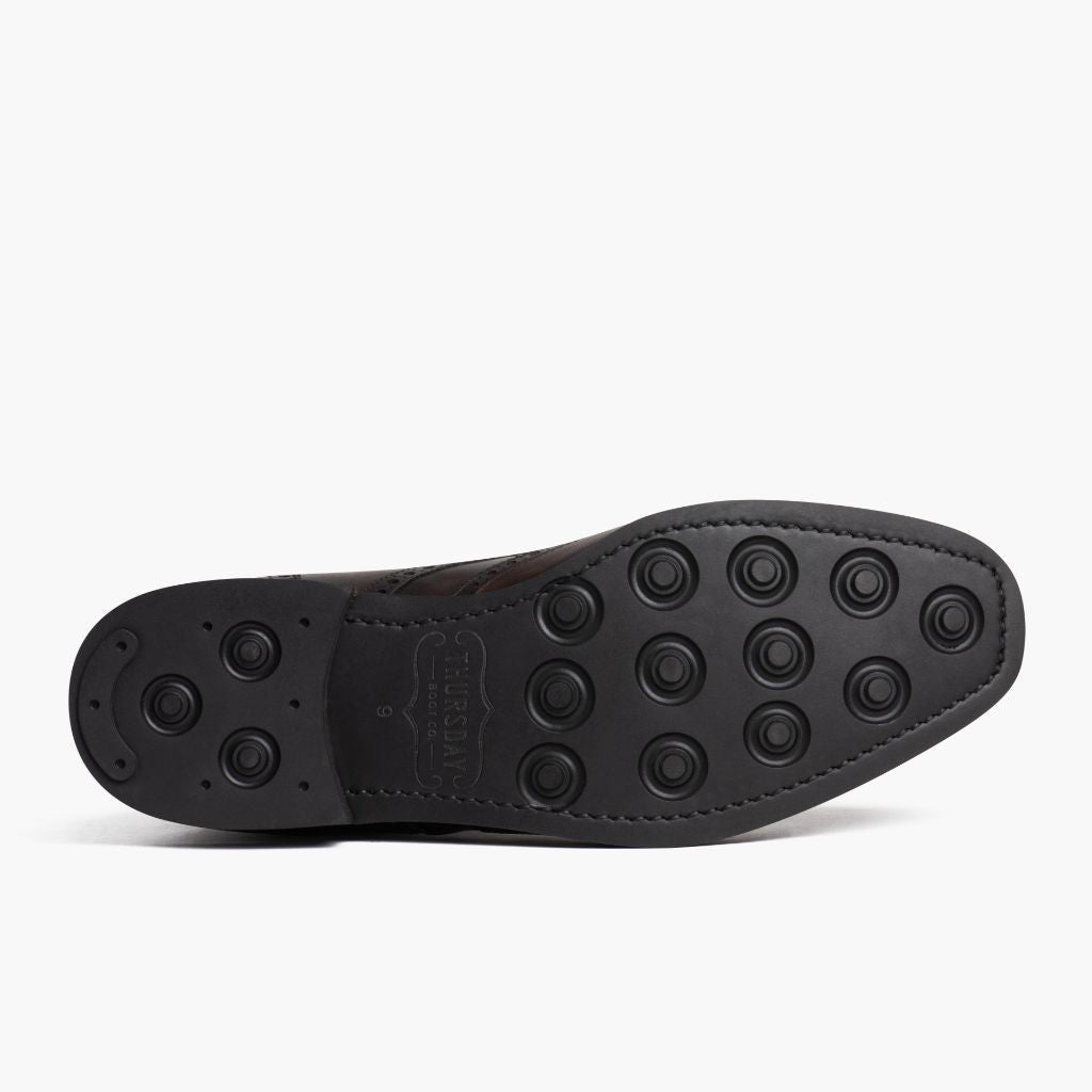 High-Traction Rubber Outsole & Lug Tread Pattern on Wingtip Dark Oak レザーブーツ メンズ For Men