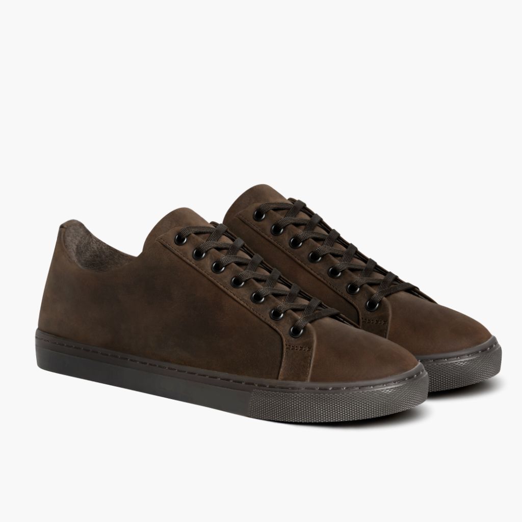 Premier Low Top タバコブラウン レザースニーカー レディース in Classic Full-Grain Leather - 側面ビュー | 公式オンライン通販