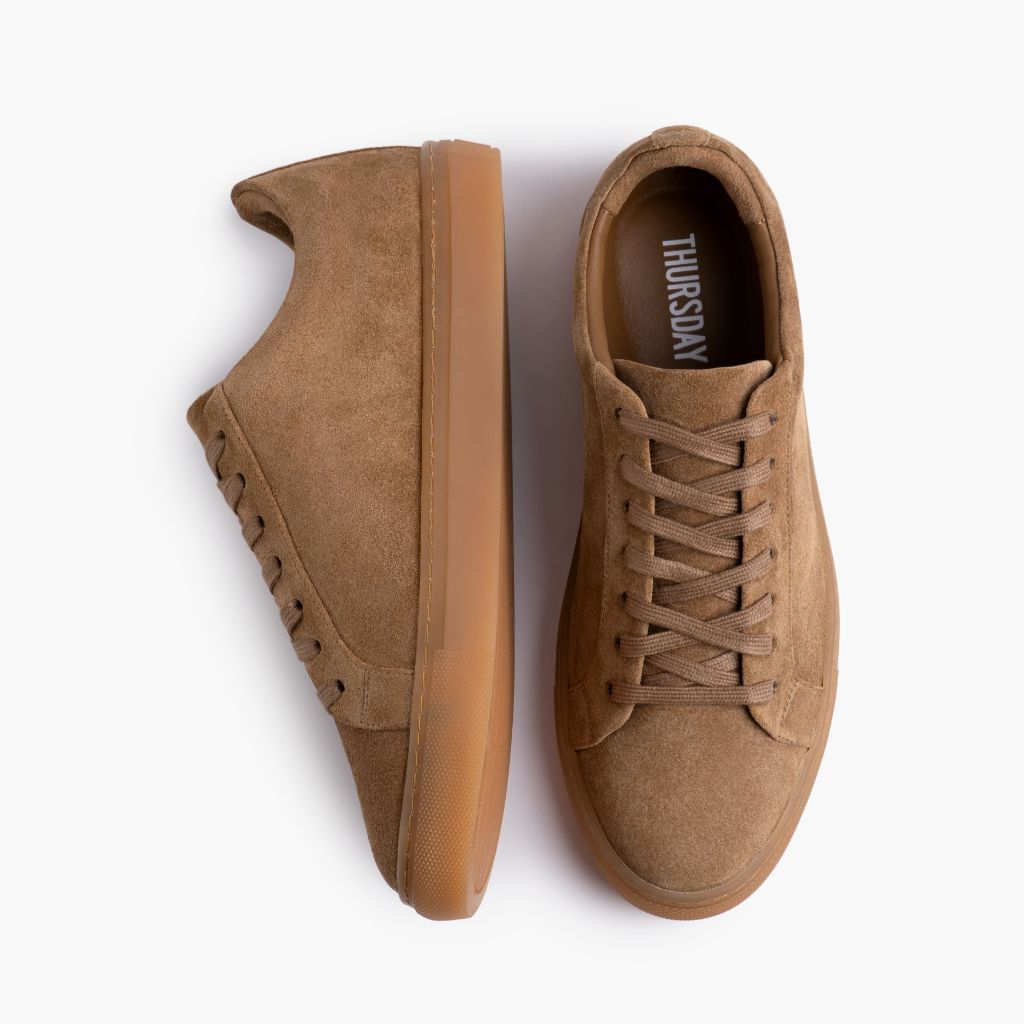 Premier Low Top Camel レザースニーカー レディース - 補強ヒールカウンターと高精度2本針ステッチのディテール