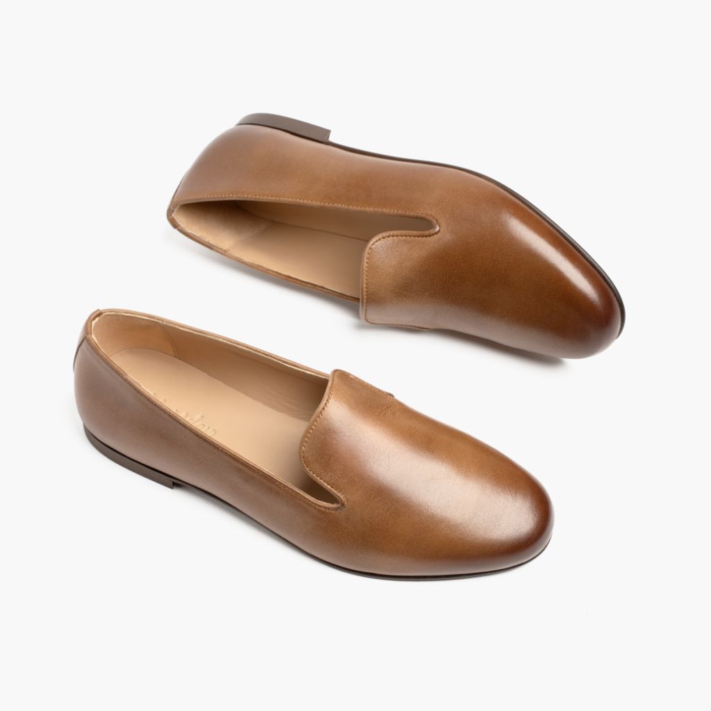 High-Traction Rubber Outsole & Lug Tread Pattern on Eden Ginger レザーブーツ レディース
