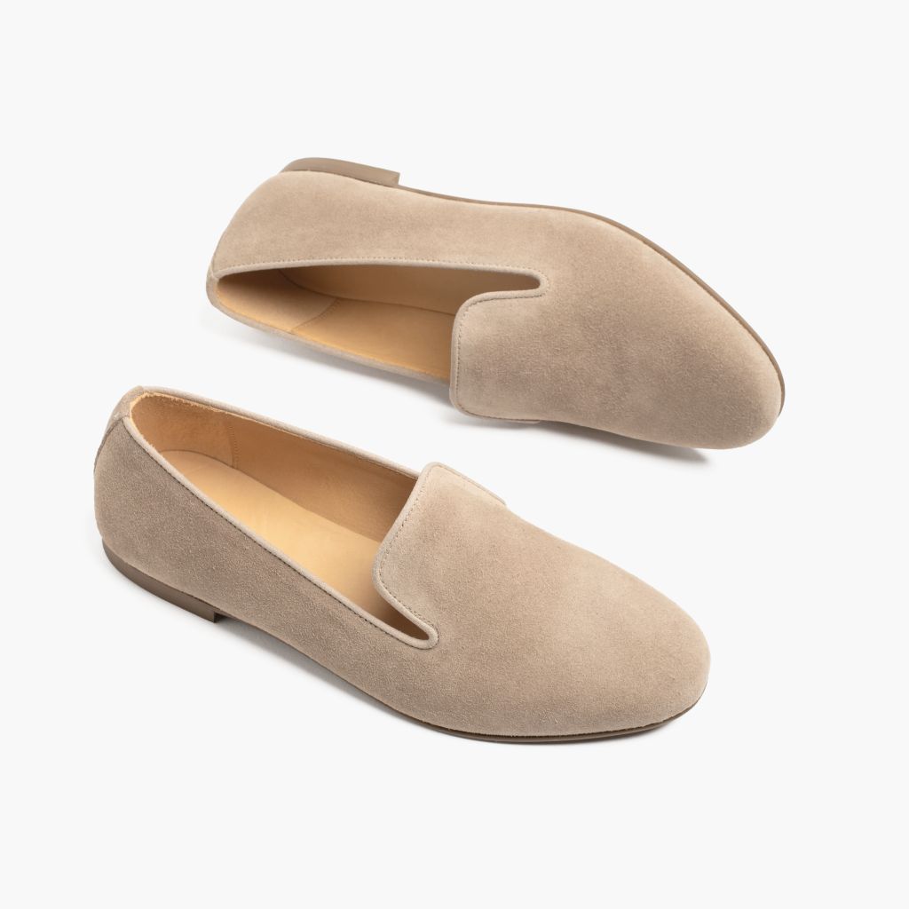 High-Traction Rubber Outsole & Lug Tread Pattern on Eden Latte レザーブーツ レディース