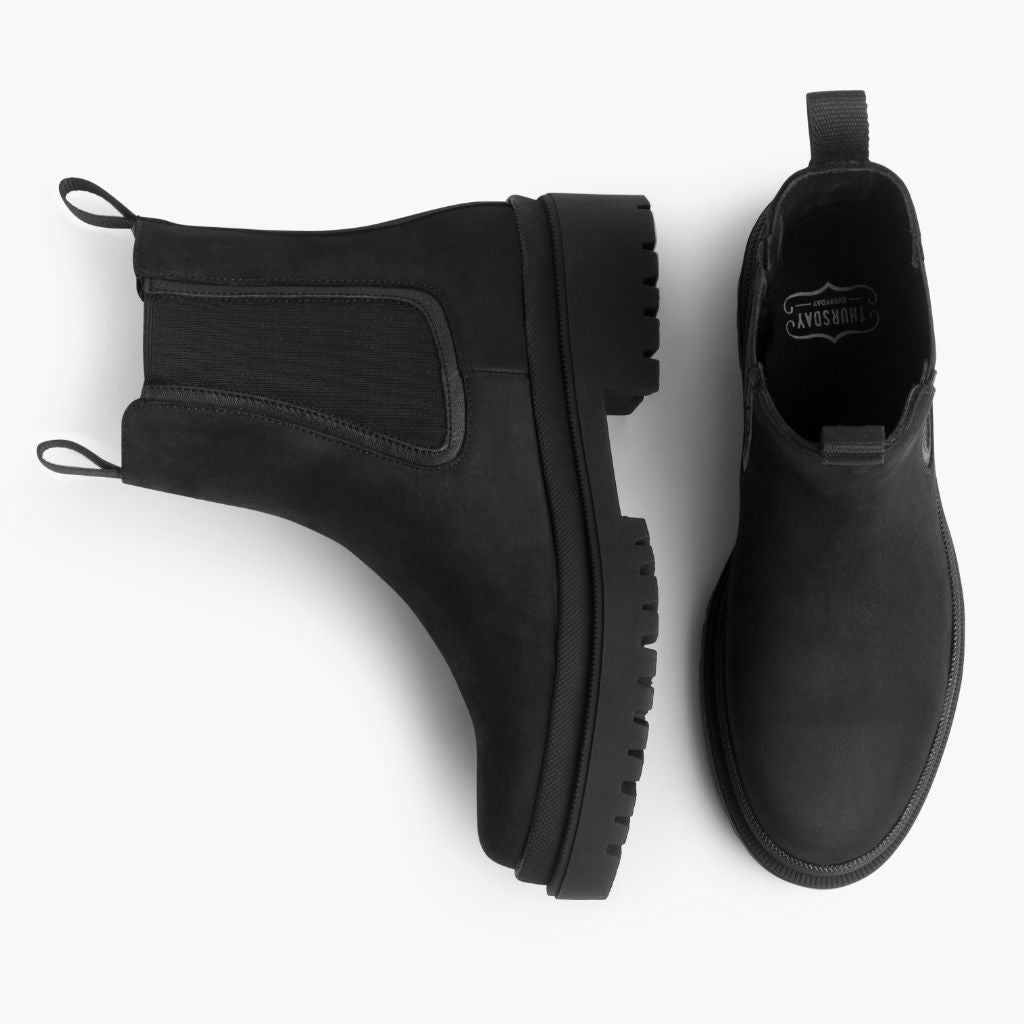 High-Traction Rubber Outsole & Lug Tread Pattern on Legend Platform マットブラック レザーブーツ レディース