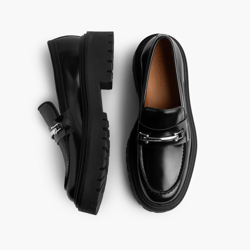Penny Platform ブラック & Silver レザーローファー レディース - 補強ヒールカウンターと高精度2本針ステッチのディテール