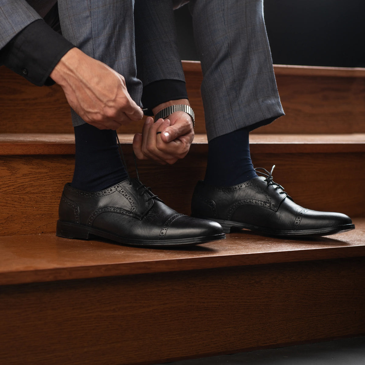 Orlaven Dirk Brogues ダービー ブラックレザーシューズ メンズ footwear image 10