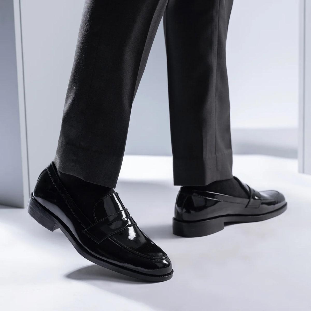 Orlaven Baxton ブラック Patent レザーローファー メンズ footwear image 9