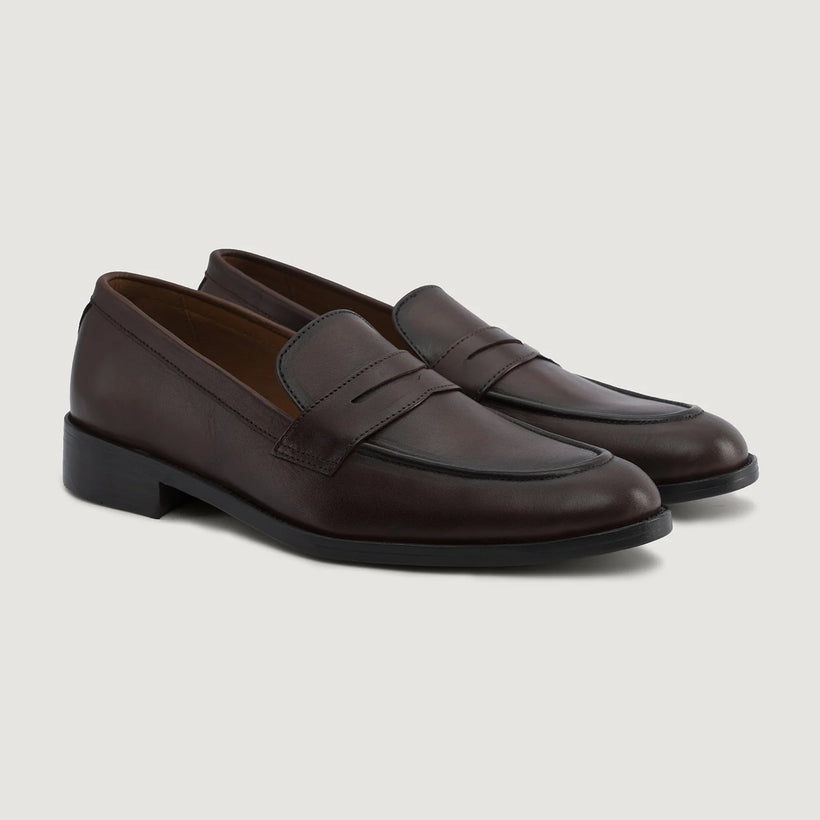 Baxton Burnished ブラウン Leather Loafers メンズ