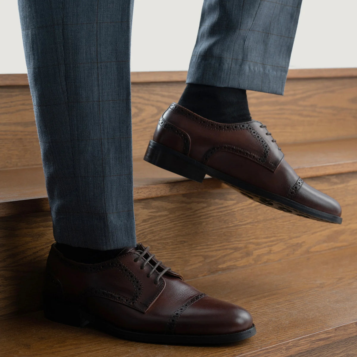 Top-Down Perspective Showing Lacing System & Tongue Craftsmanship
