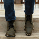 Authentic Full-Grain Leather Grain Depth & Pull-Up Patina Texture Detail