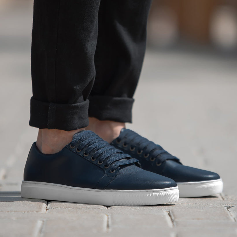 Murphy Low Top Midnight ブルー レザースニーカー メンズ
