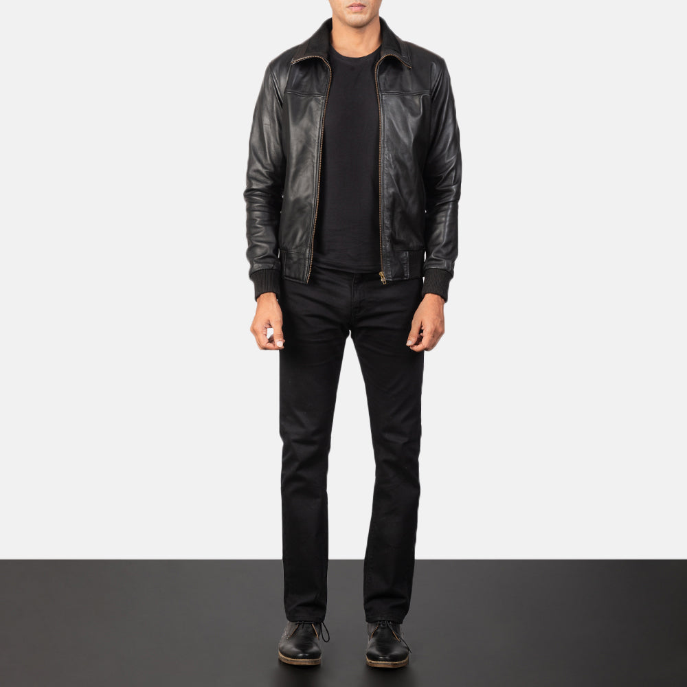 Men's Air Rolf ブラック レザーボンバージャケット メンズ - Lateral Side Profile View Showing Sleeve Cut &amp; Athletic Taper Fit