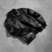 Styled Fit Perspective of Men's Air Rolf ブラック レザーボンバージャケット メンズ on Model - Natural Daylight Drape