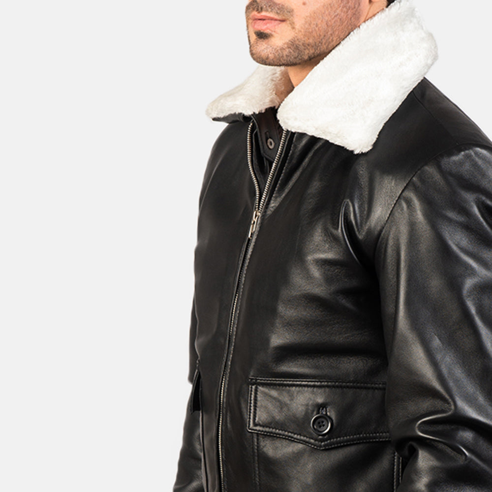 
内側ライニングビュー Showing Quilted Viscose Lining & 内側ユーティリティポケット2つ