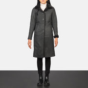 Women's Alina Shearling ブラック レザーコート レディース - Lateral Side Profile View Showing Sleeve Cut &amp; Athletic Taper Fit