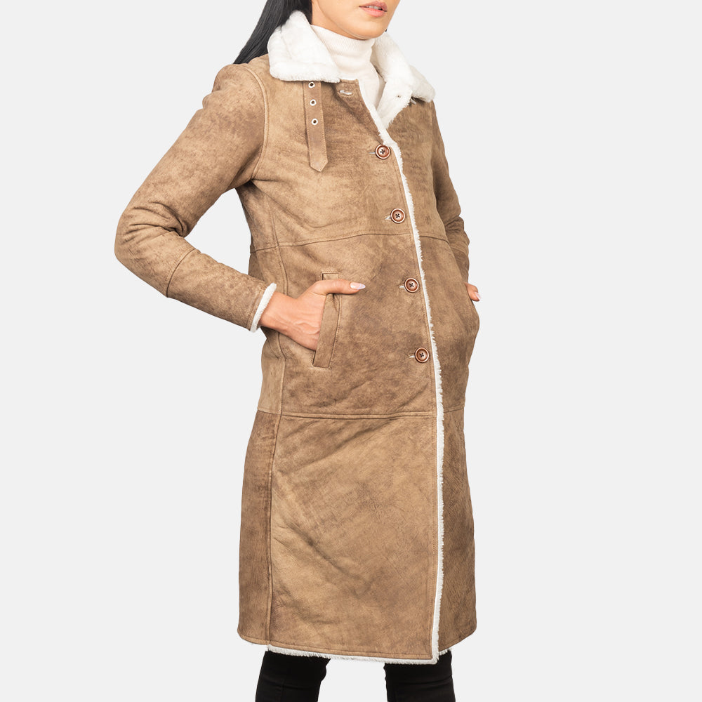 
Distressed Brown Sheepskin Leather Aviator Jacket - 美しい肩のラインと裾の仕立てが際立つ背面ビュー