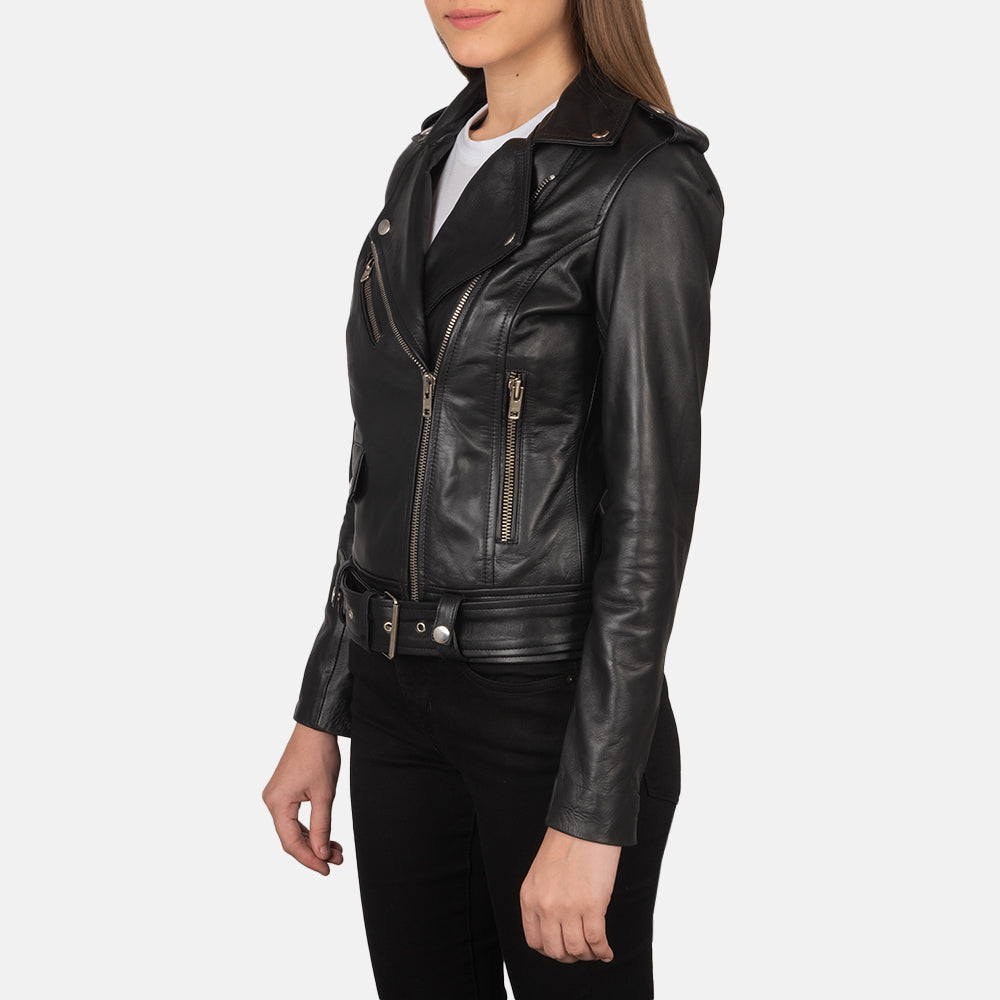 Close-Up Detail of Notch &amp; Zipper Hardware on Women's Alison ブラック レザーライダースジャケット レディース