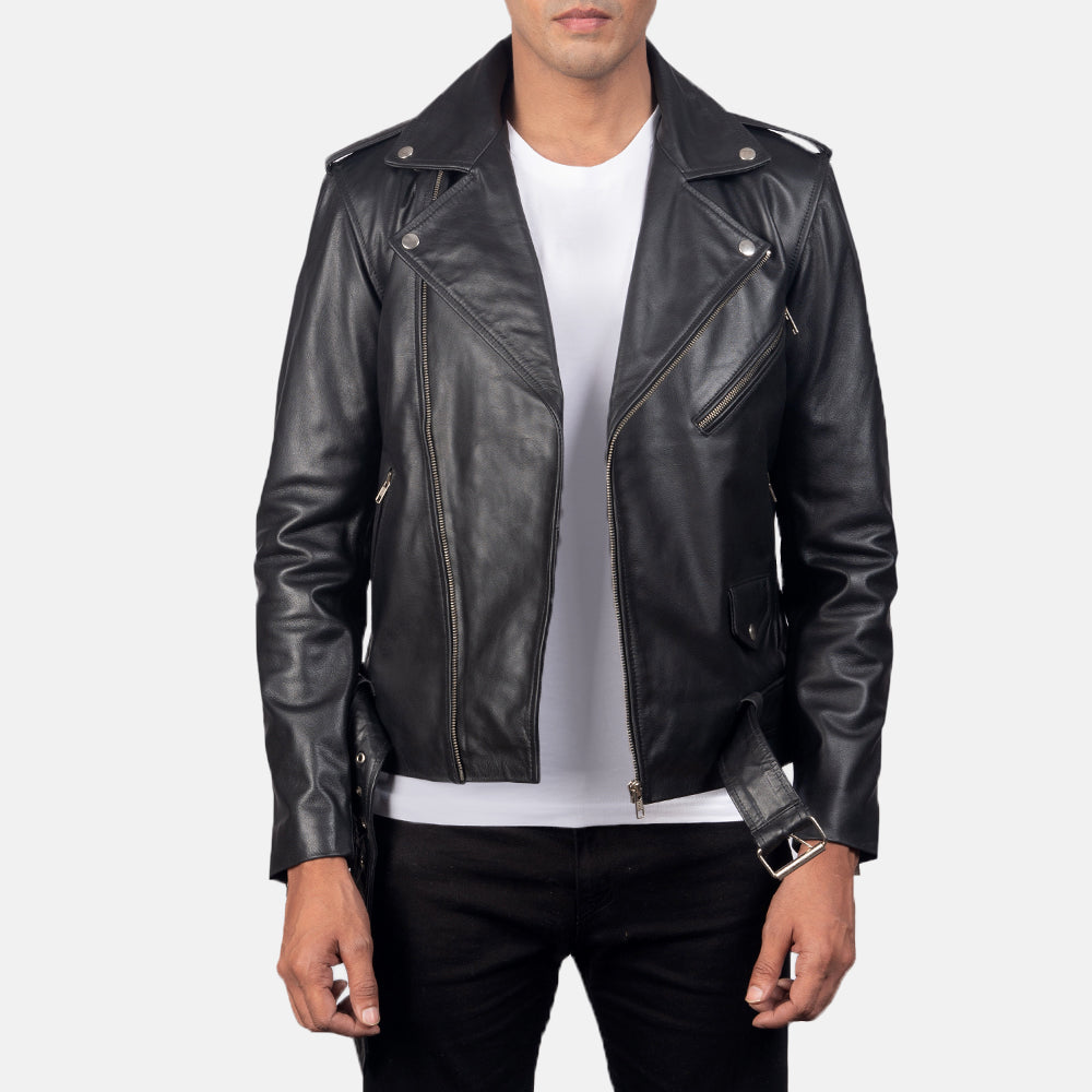 
Allaric Alley Black Leather Biker Jacket in Black Cowhide Leather - 正面スタイル＆テーラードシルエット | 公式オンライン通販