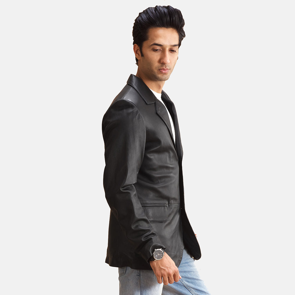
Black Sheepskin leather Blazer - 美しい肩のラインと裾の仕立てが際立つ背面ビュー