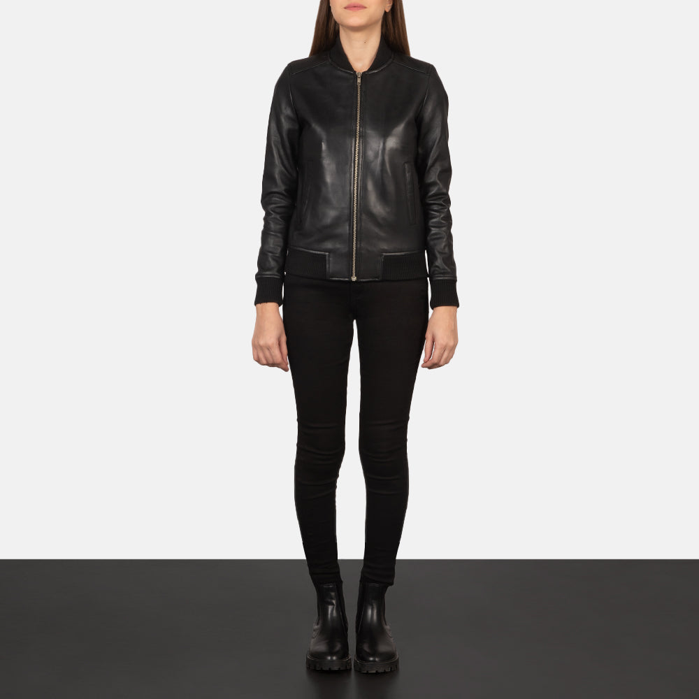 Women's Bliss ブラック レザーボンバージャケット レディース - Lateral Side Profile View Showing Sleeve Cut &amp; Athletic Taper Fit
