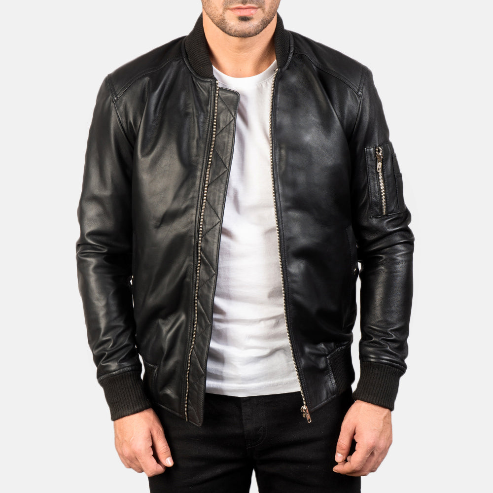 
Bomia Ma-1 Black Leather Bomber Jacket in Black Sheepskin Leather - 正面スタイル＆テーラードシルエット | 公式オンライン通販