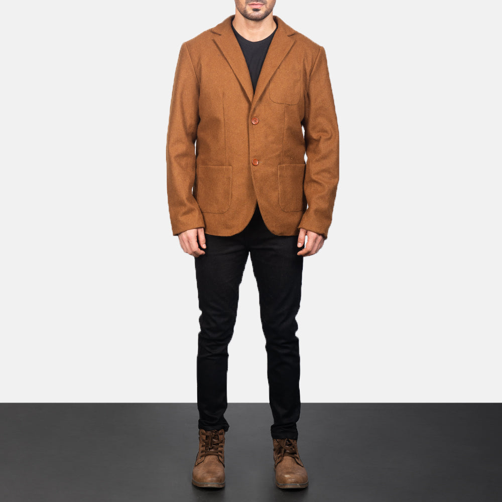 
Khaki Wool Blazer - 袖の立体カッティングと洗練されたテーパードフィットを見せる側面ビュー