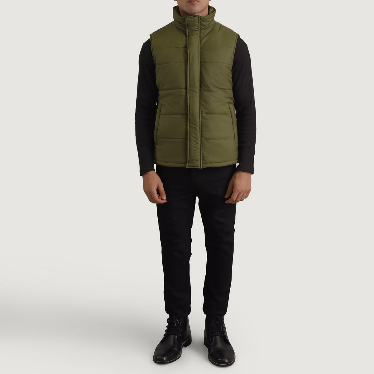 Bryan グリーン Puffer Vest メンズ - Lateral Side Profile View Showing Sleeve Cut &amp; Athletic Taper Fit