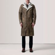 
Distressed Brown Sheepskin Snuffed Aviator Jacket - 美しい肩のラインと裾の仕立てが際立つ背面ビュー