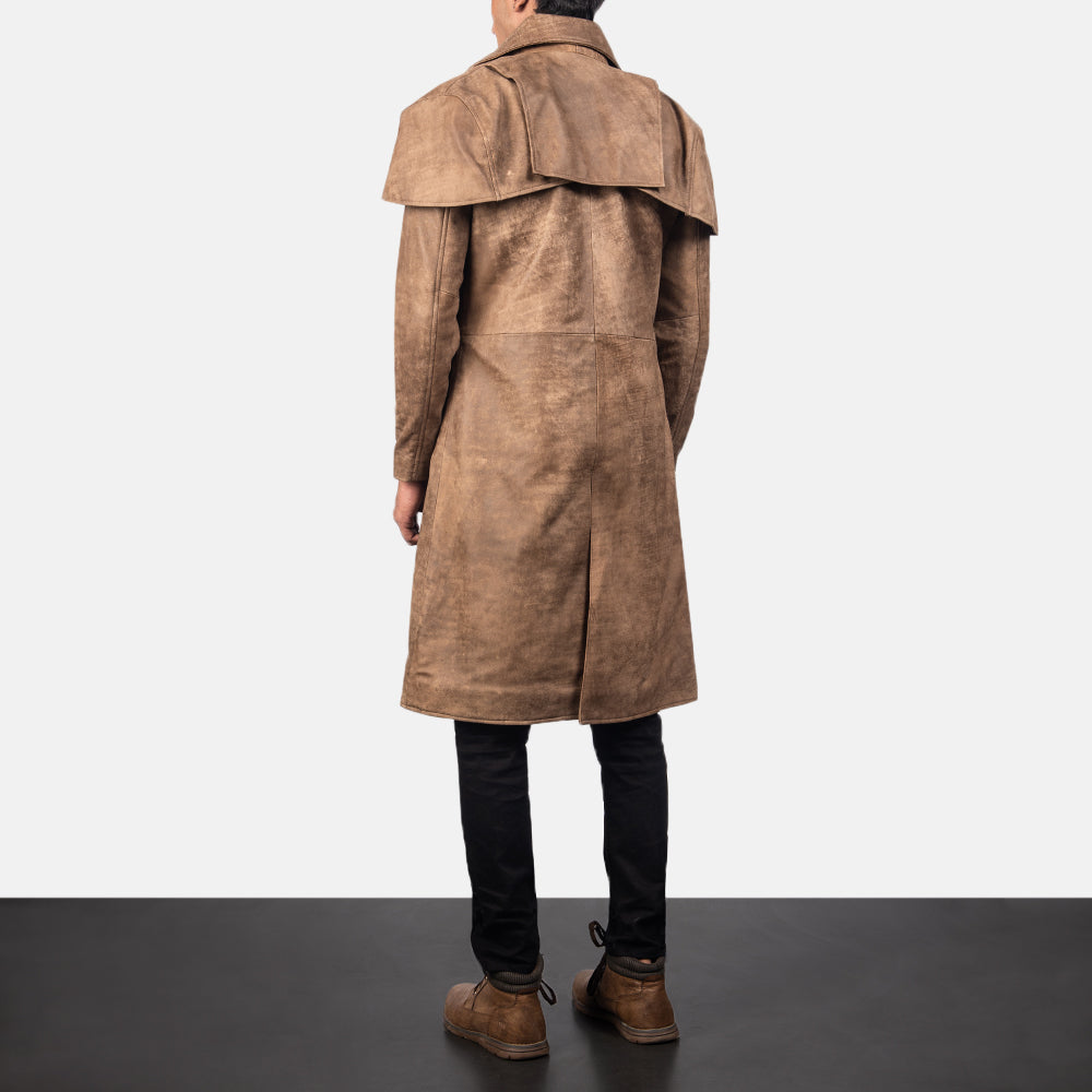 Men's Classic ブラウン Leather Duster メンズ - Lateral Side Profile View Showing Sleeve Cut &amp; Athletic Taper Fit