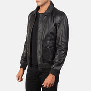 
Brown Goatskin Suede Bomber Jacket - 美しい肩のラインと裾の仕立てが際立つ背面ビュー